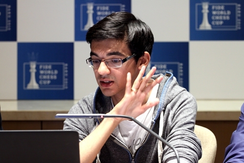 Anish Giri in the commentary room