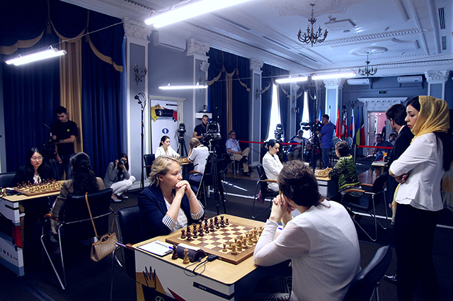 m 20190604 R04 6999 Anastasya Karlovich
