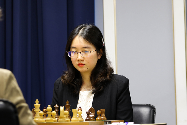 m 20190604 R04 909 Tan Zhongyi Eteri Kublashvili