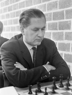 Paul Keres350