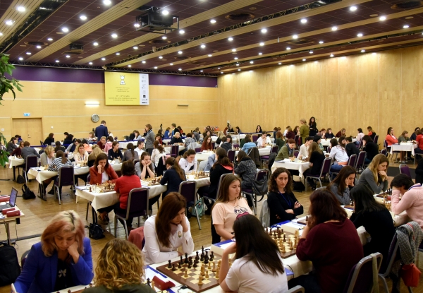 playing-hall-2