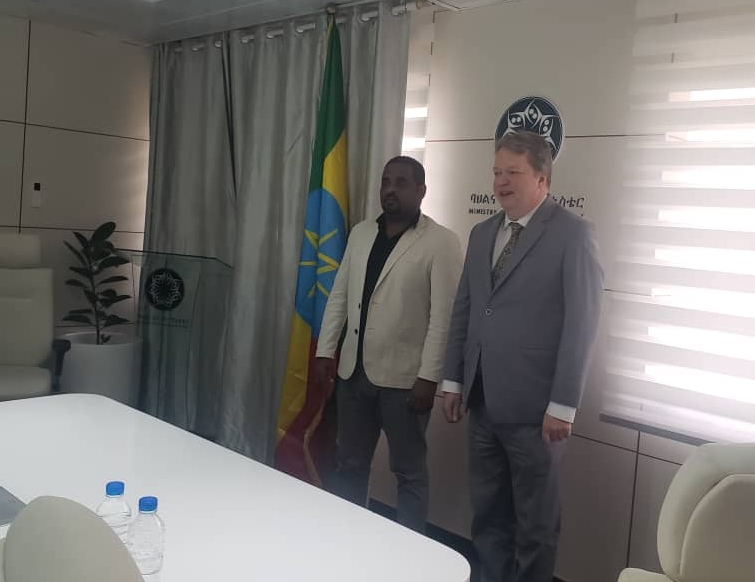 جلسه مدیر توسعه شطرنج فیده با مقامات اتیوپی برای توسعه مسابقات شطرنج