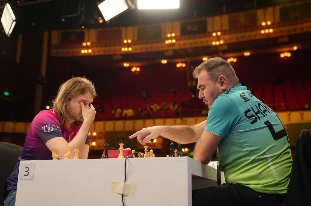 بازی مامدیاروف و راپورت در مسابقات شطرنج قهرمانی جهان