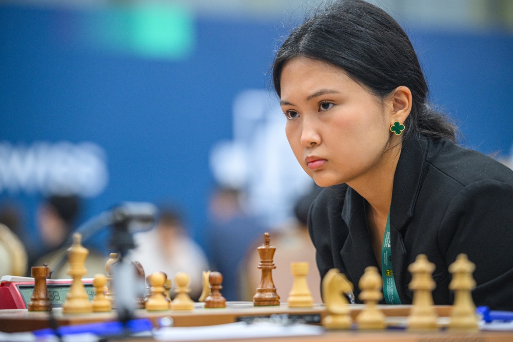 بیبیسارا آسائوبایوا، قهرمان بلیتز جهان زنان و مدعی قهرمان شطرنج جهان